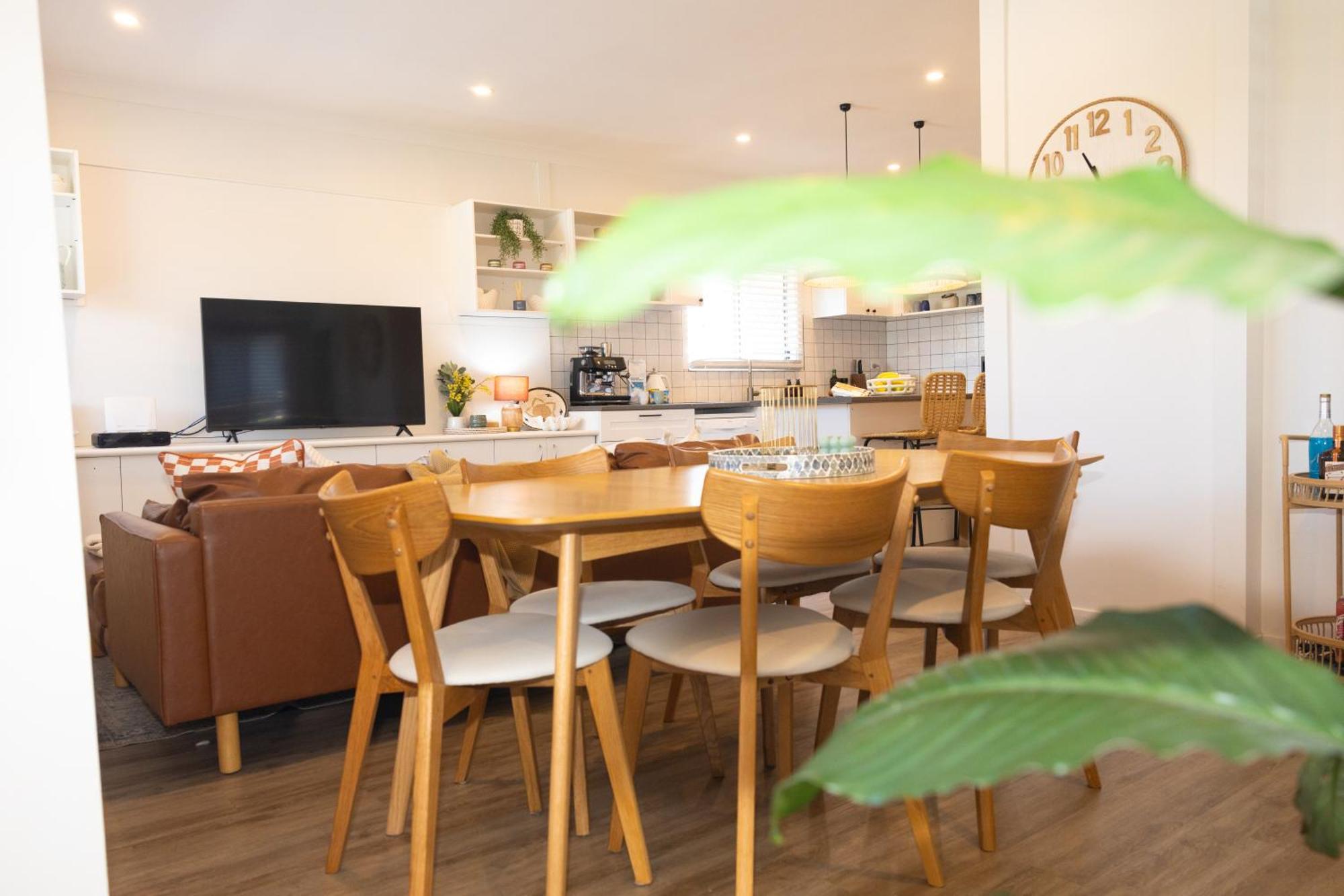 Comfortable Beach Home Скарборо Екстер'єр фото